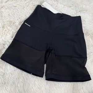 Lolë Mealea biker shorts size S